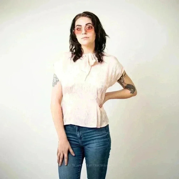 Vintage 80s Pastel Pink Short Sleeve Bow Tie Button Up Blouse - Picture 7 of 11